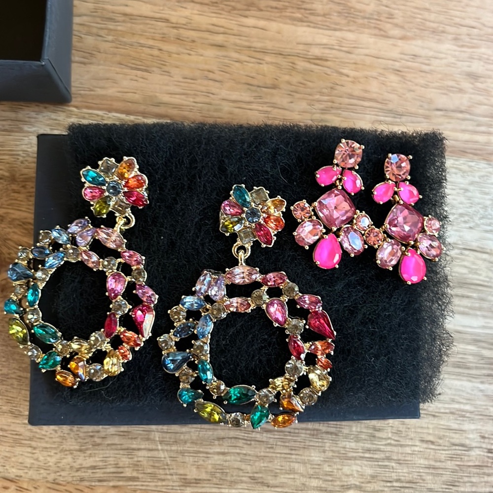 Two pairs of earrings